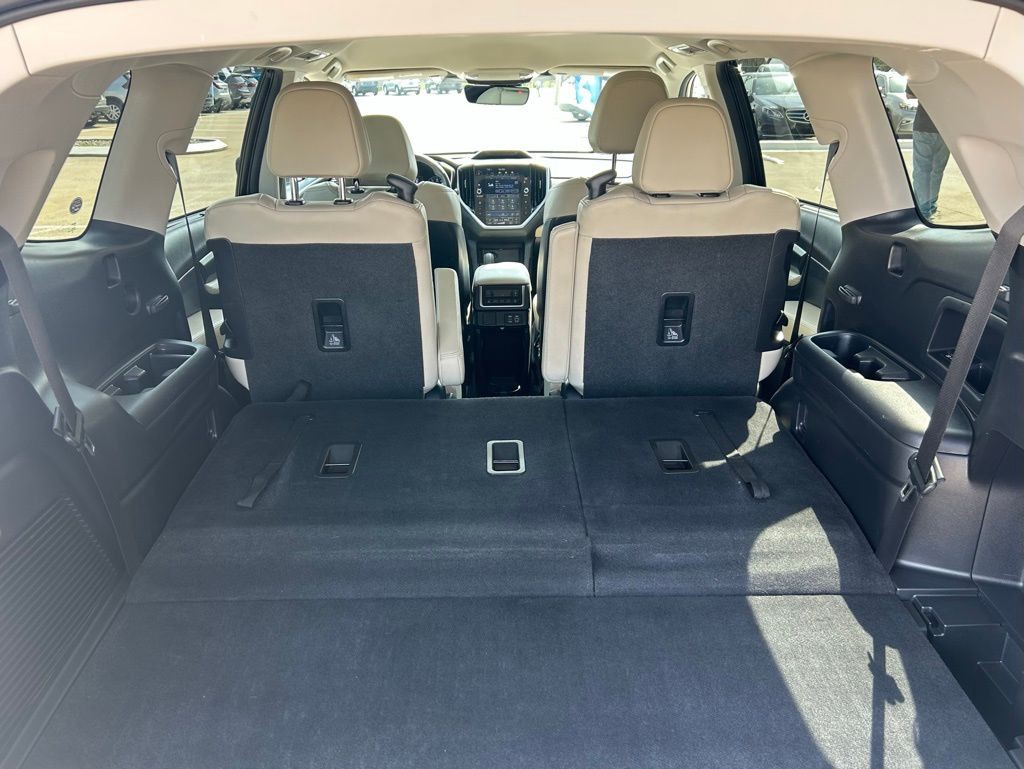 2023 Subaru Ascent Image 40