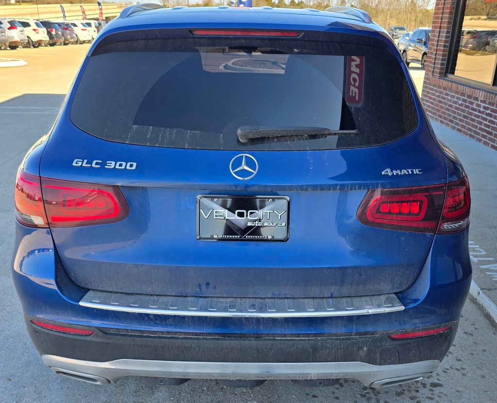 2022 Mercedes-Benz GLC-Class Image 4