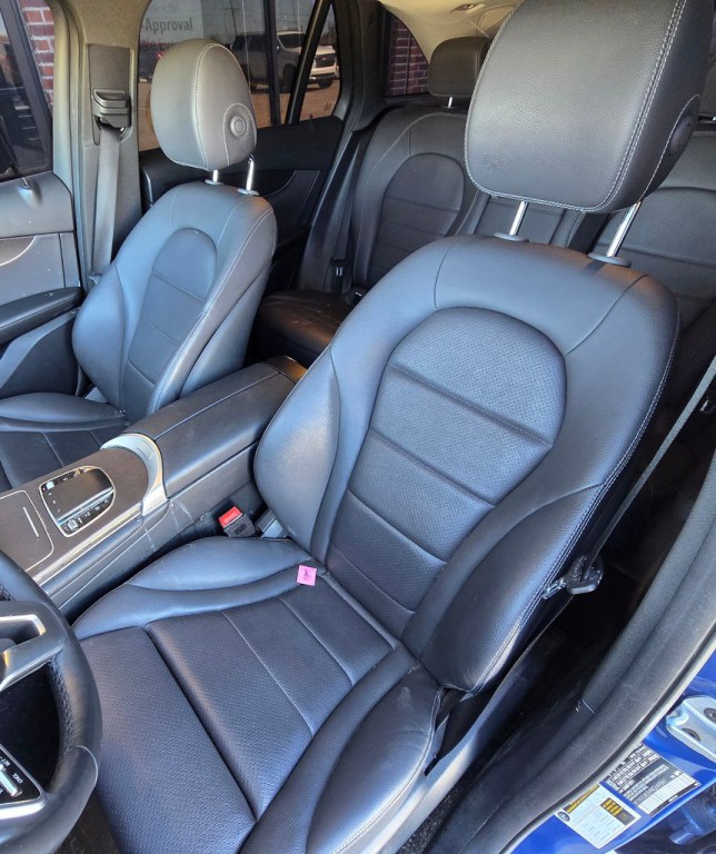 2022 Mercedes-Benz GLC-Class Image 8