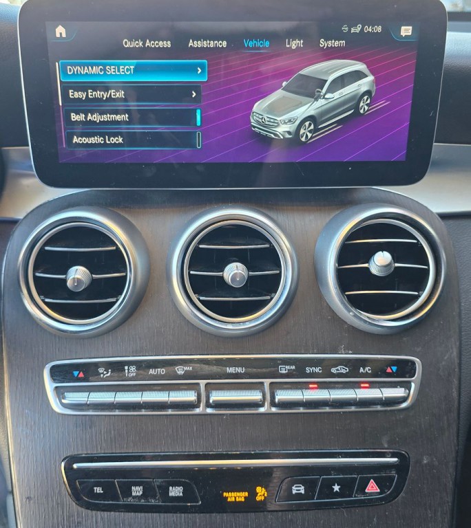 2022 Mercedes-Benz GLC-Class Image 10