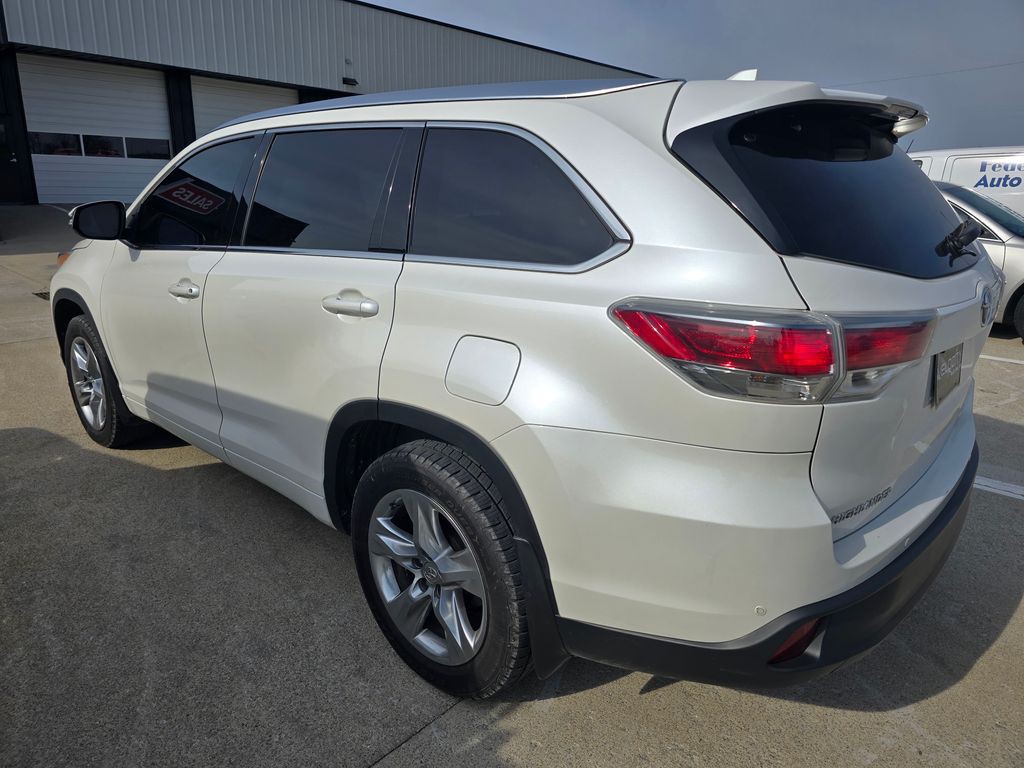 2014 Toyota Highlander Image 4