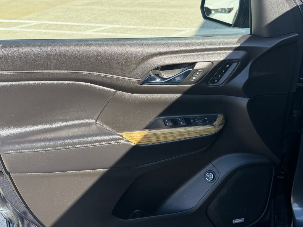 2019 GMC Acadia Image 9