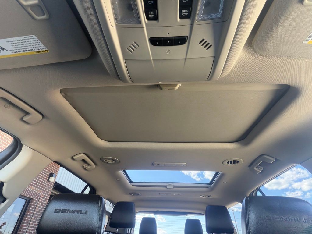 2019 GMC Acadia Image 32