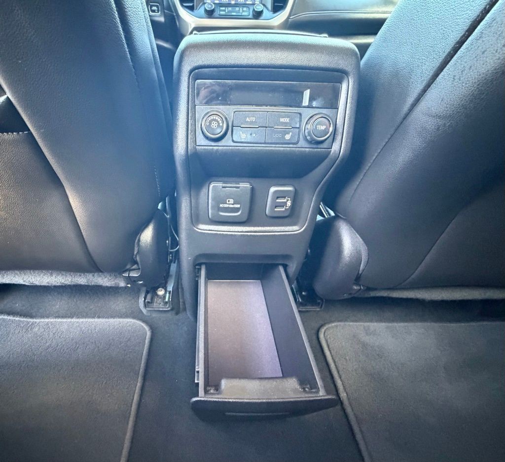 2019 GMC Acadia Image 42