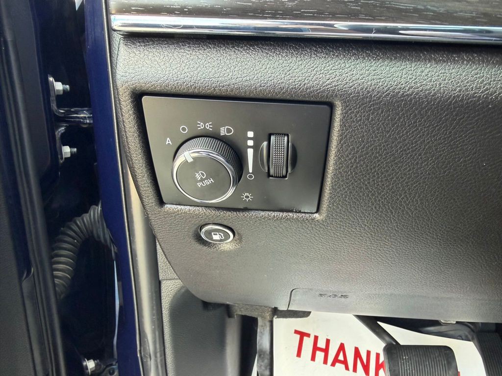 2017 Jeep Grand Cherokee Image 11