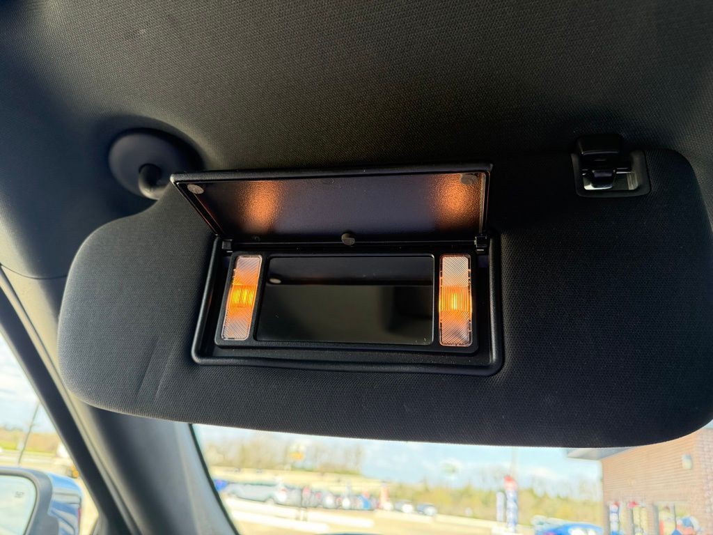 2017 Jeep Grand Cherokee Image 19