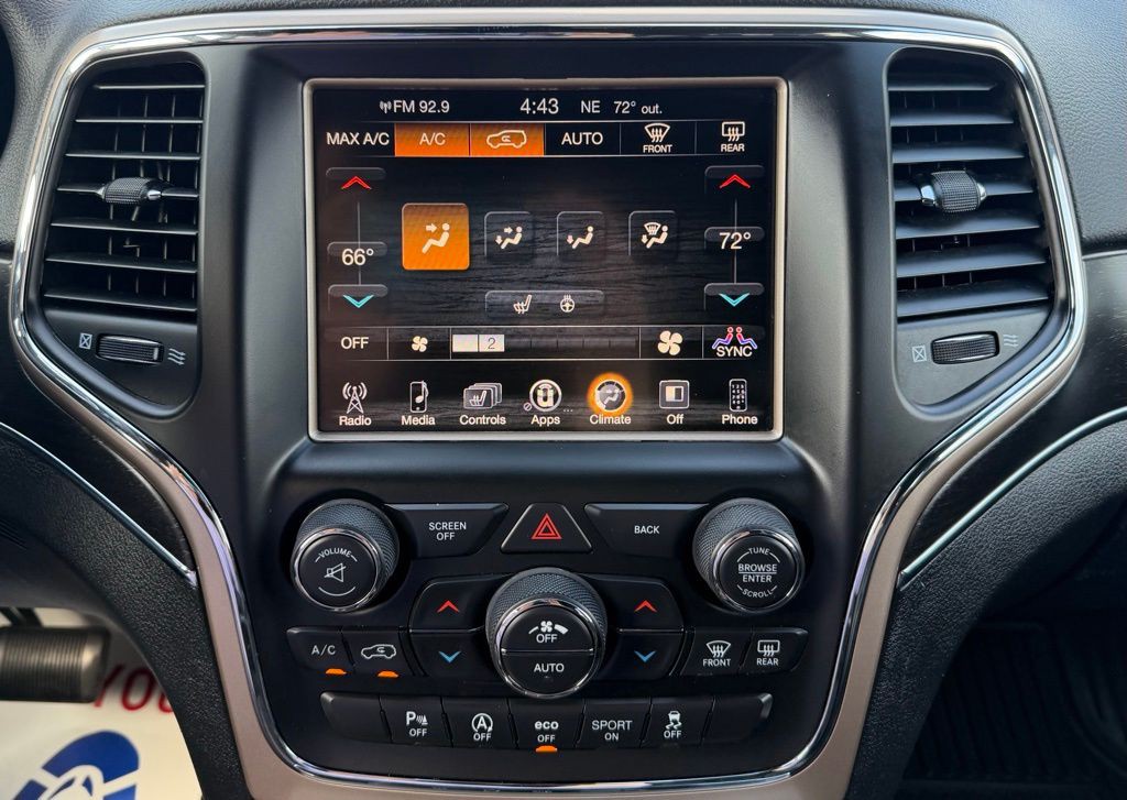 2017 Jeep Grand Cherokee Image 28