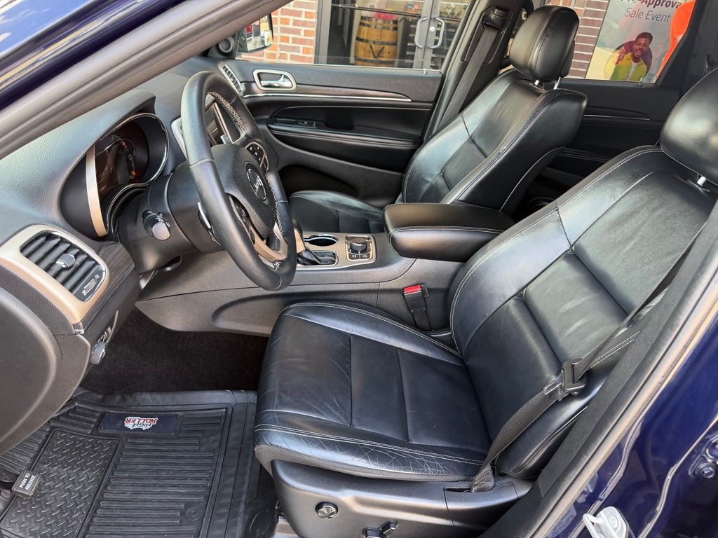 2017 Jeep Grand Cherokee Image 35