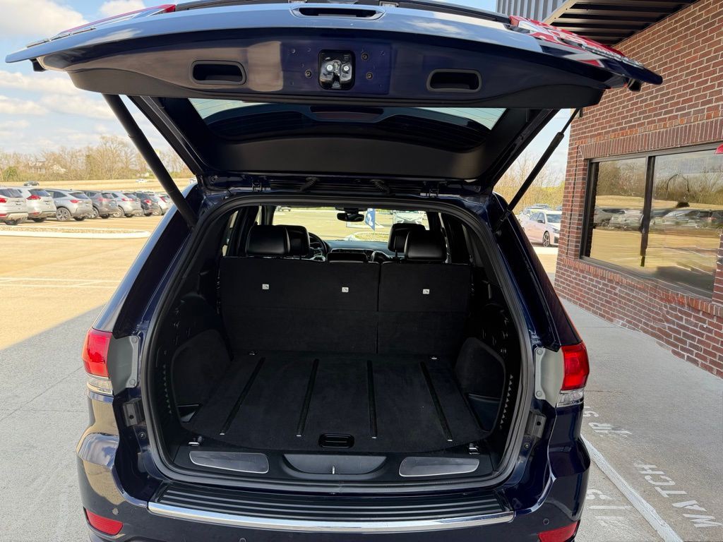 2017 Jeep Grand Cherokee Image 46