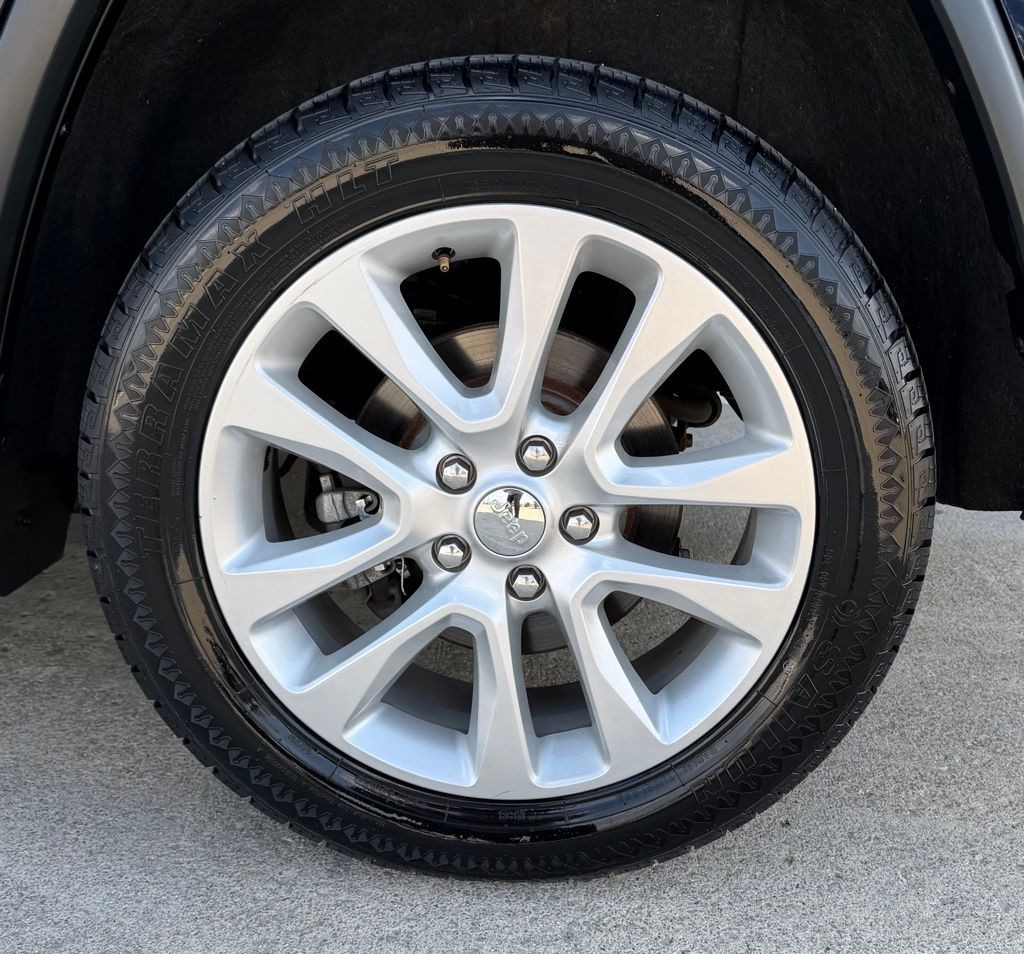 2017 Jeep Grand Cherokee Image 62