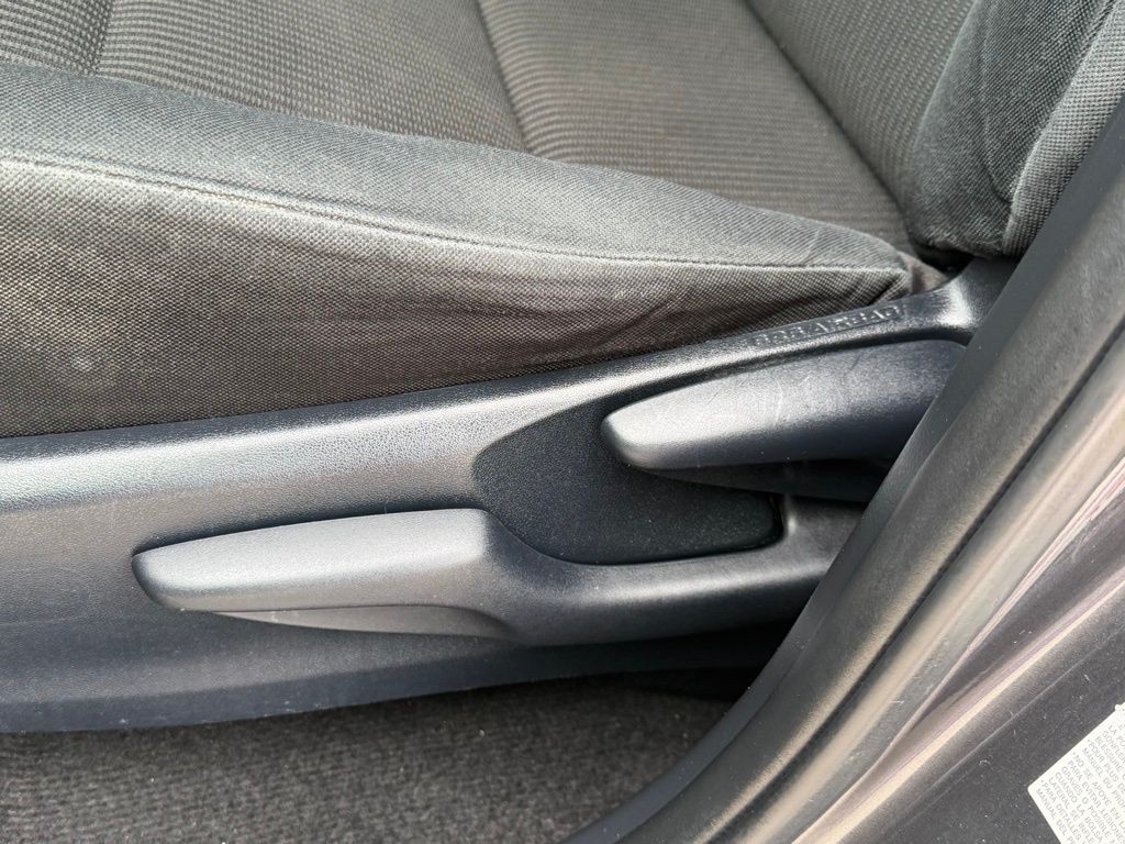 2017 Toyota Rav4 Image 11