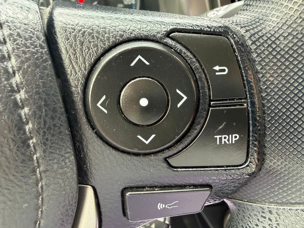 2017 Toyota Rav4 Image 18