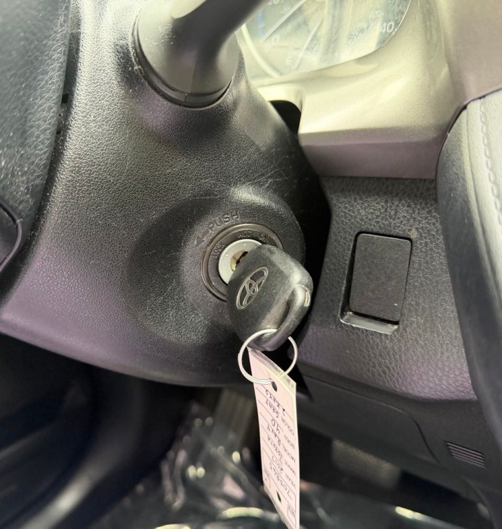 2017 Toyota Rav4 Image 23