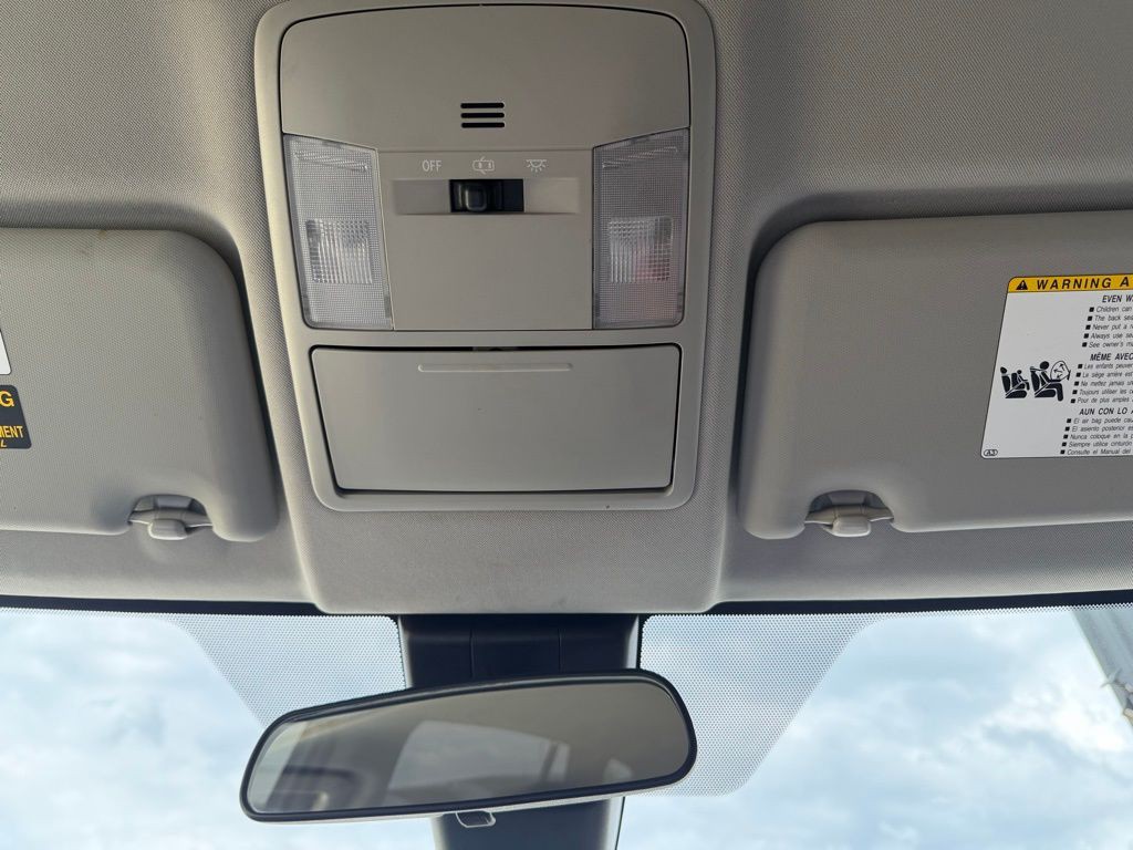 2017 Toyota Rav4 Image 25