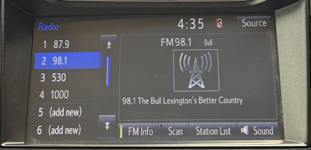 2017 Toyota Rav4 Image 28