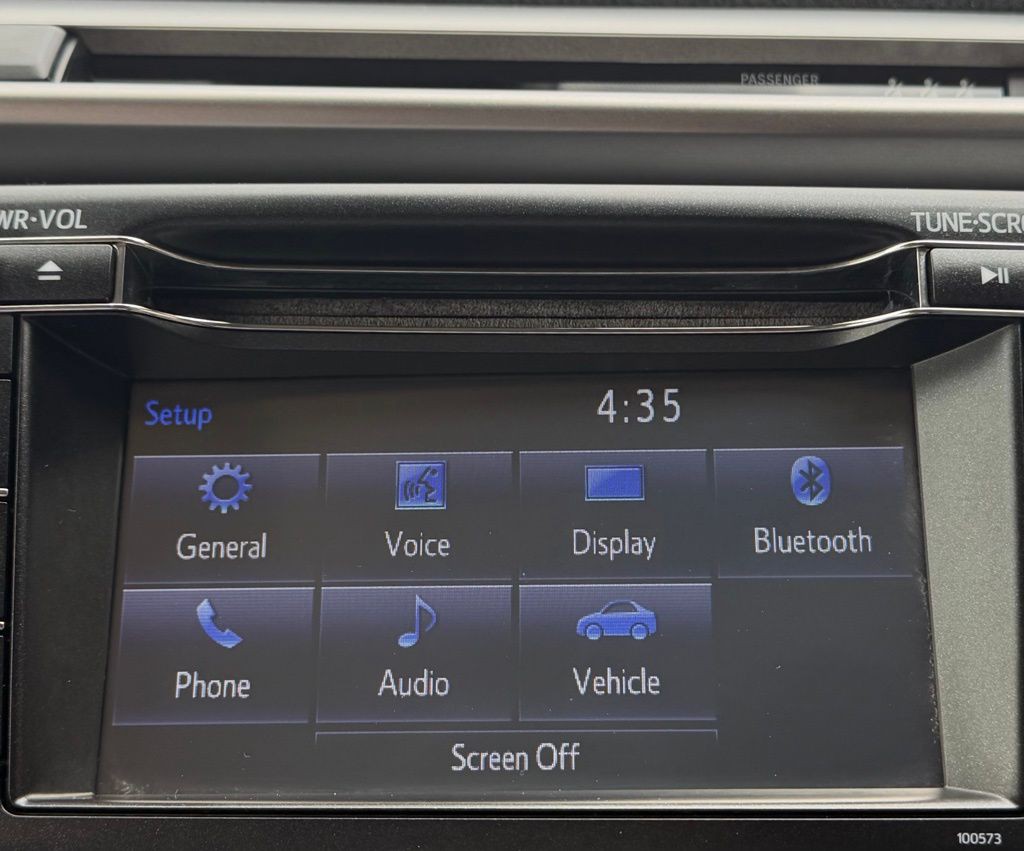 2017 Toyota Rav4 Image 31