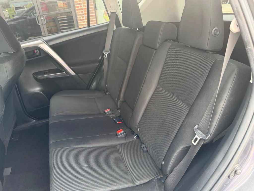 2017 Toyota Rav4 Image 43