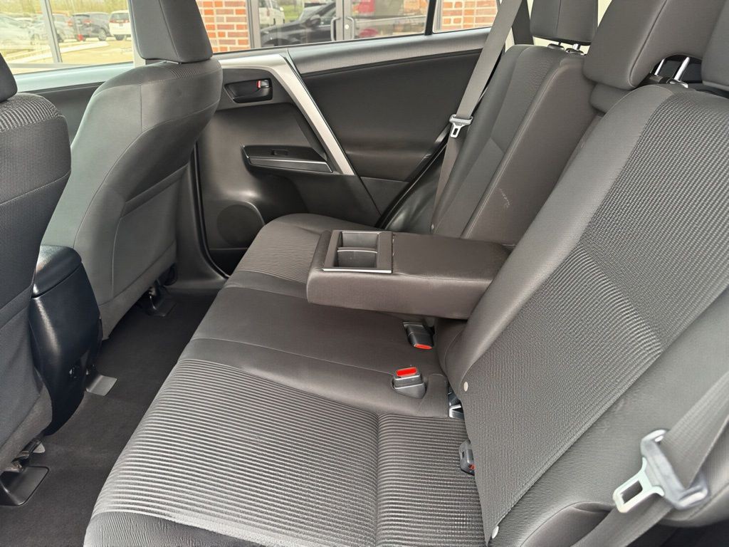 2017 Toyota Rav4 Image 44