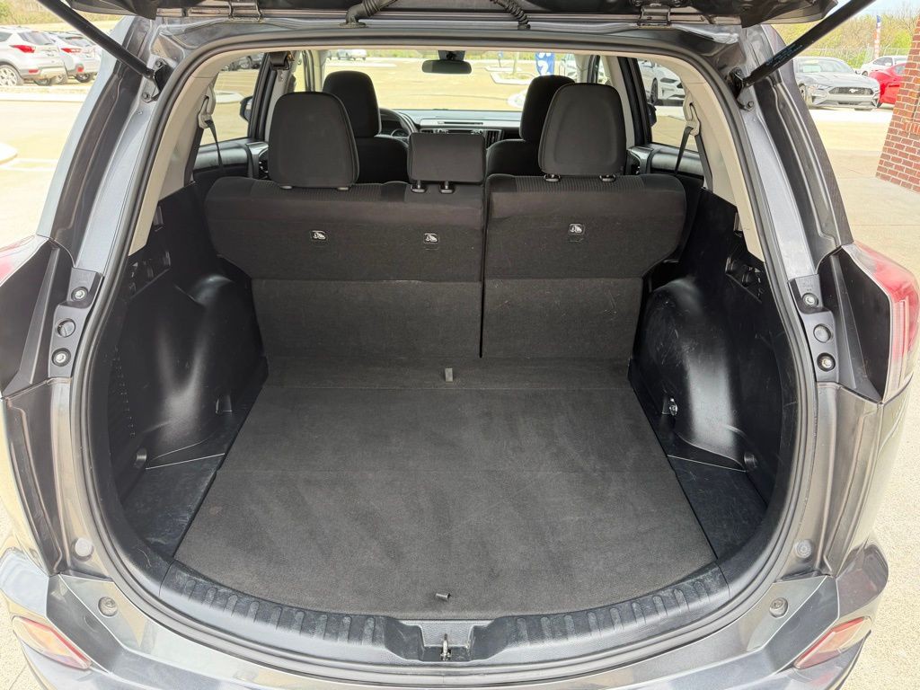 2017 Toyota Rav4 Image 47