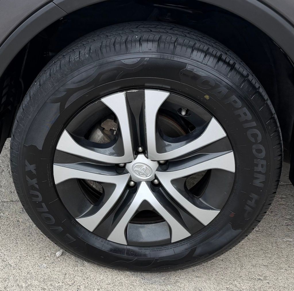 2017 Toyota Rav4 Image 64