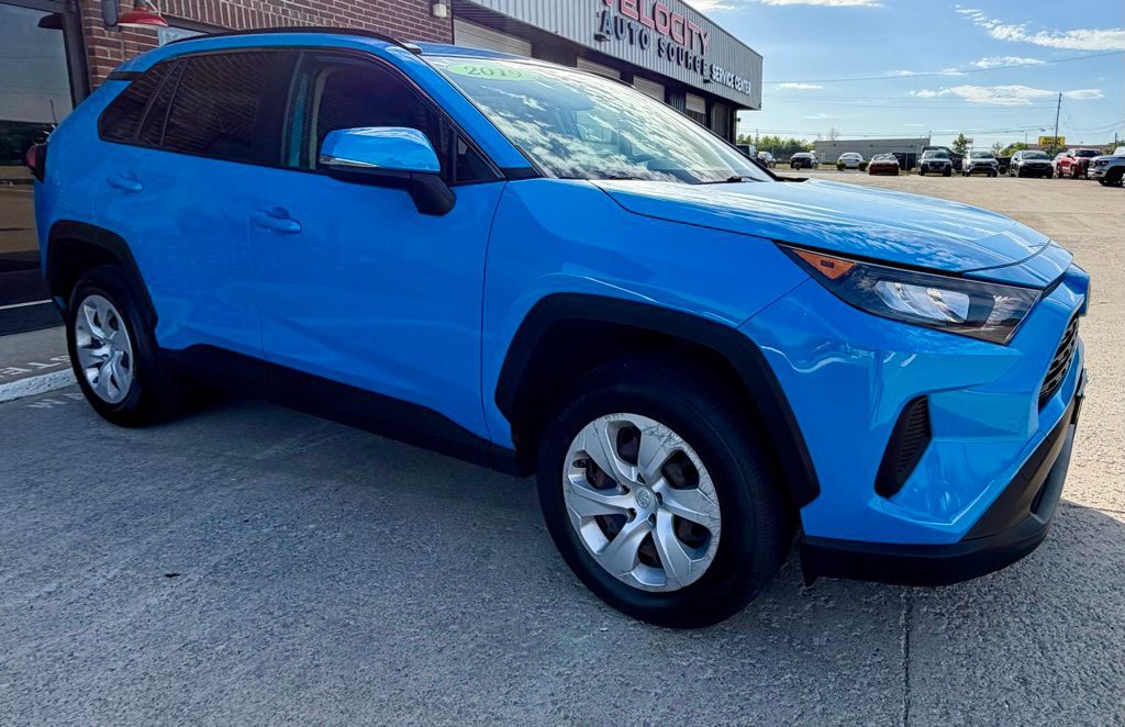 2019 Toyota Rav4 Image 3