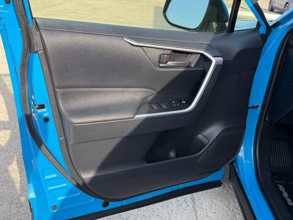 2019 Toyota Rav4 Image 12