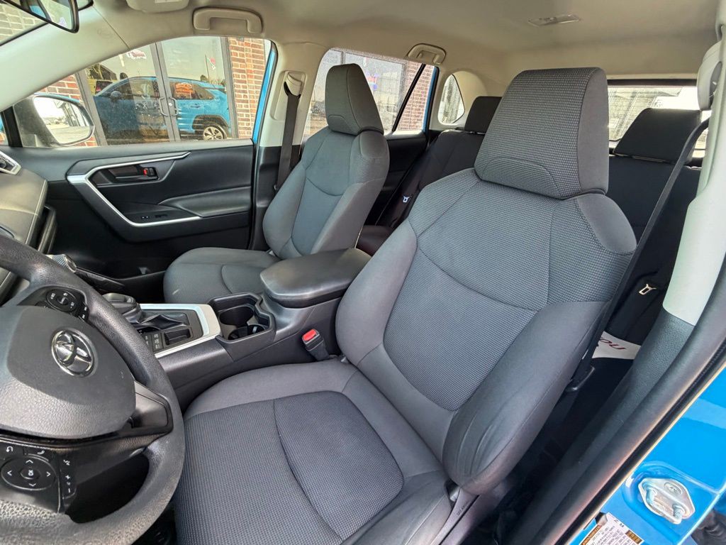2019 Toyota Rav4 Image 15