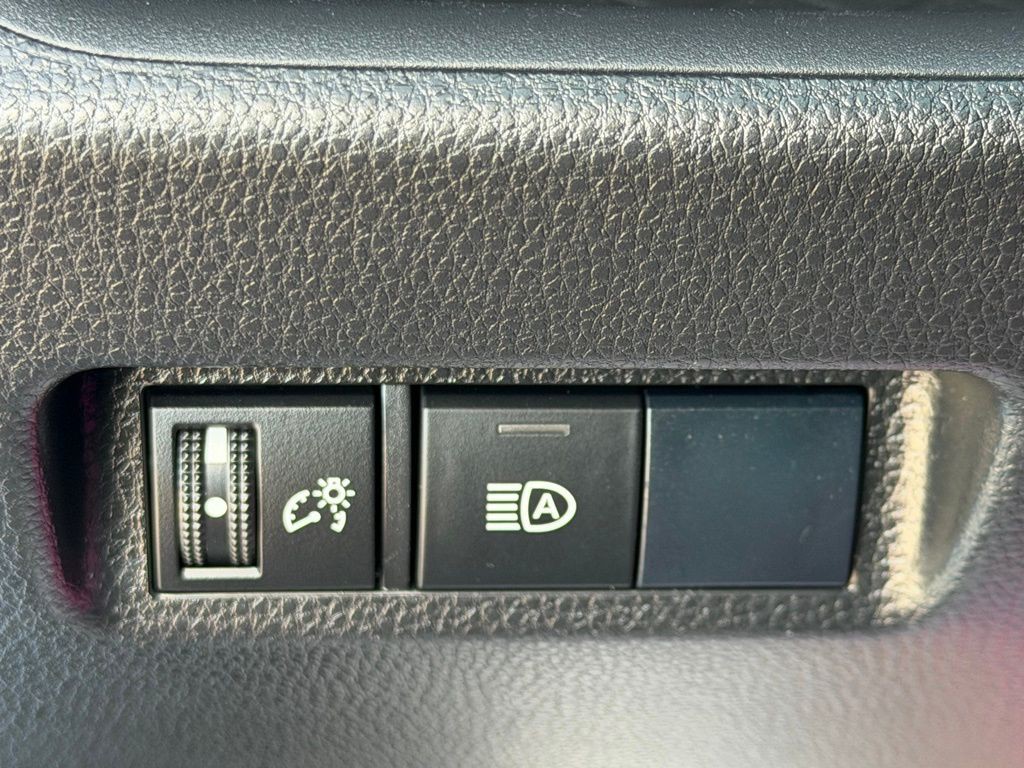 2019 Toyota Rav4 Image 20