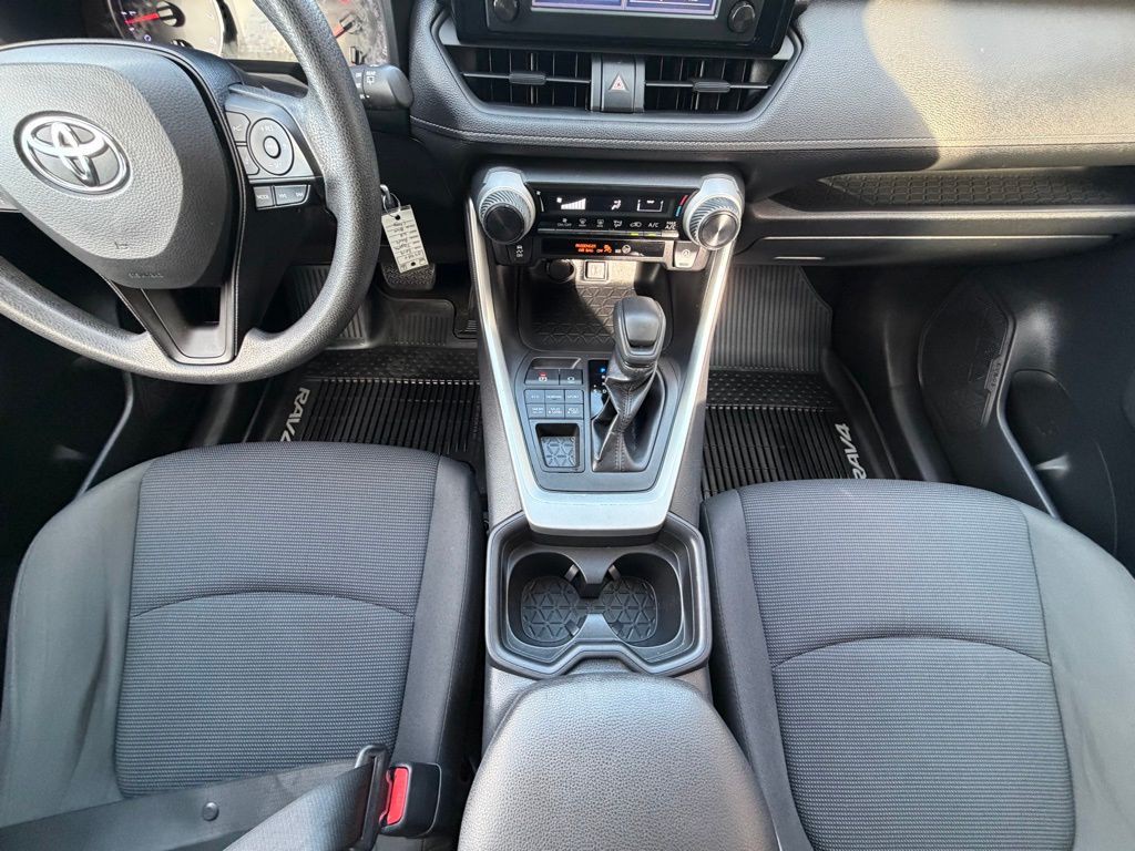 2019 Toyota Rav4 Image 28