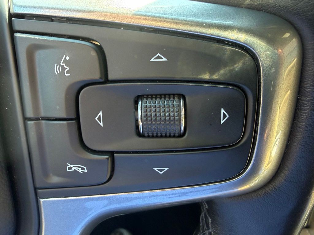 2023 Chevrolet Suburban Image 19