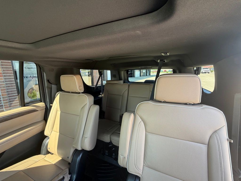 2023 Chevrolet Suburban Image 47