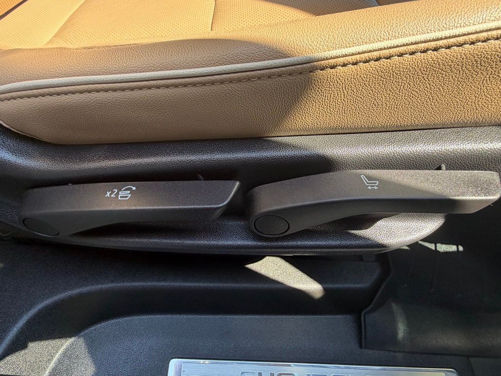 2023 Chevrolet Suburban Image 64