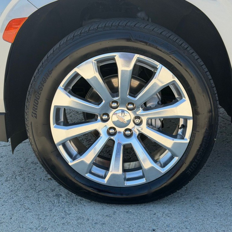 2023 Chevrolet Suburban Image 70