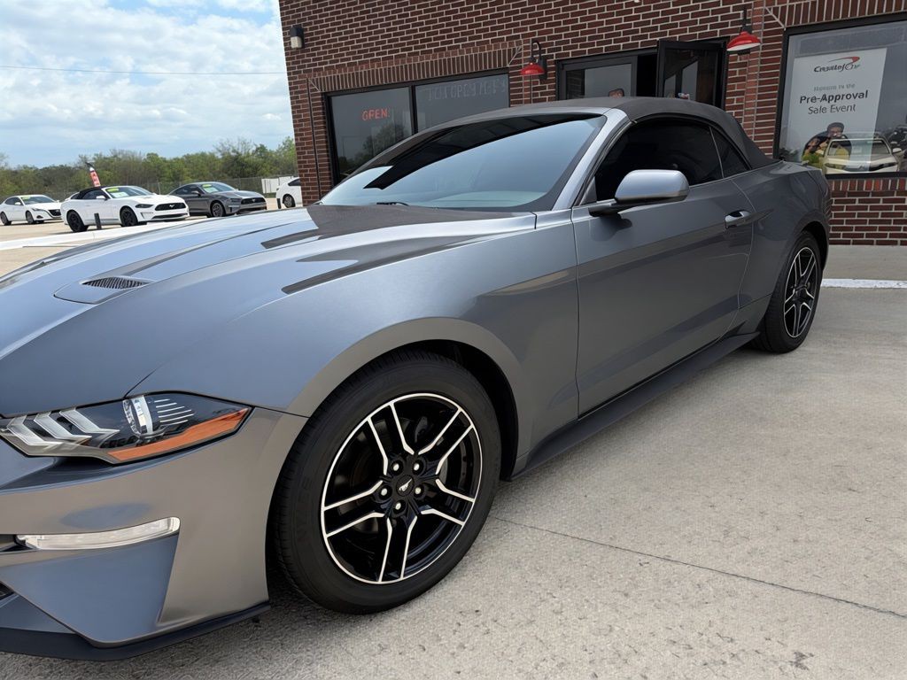 2021 Ford Mustang Image 2