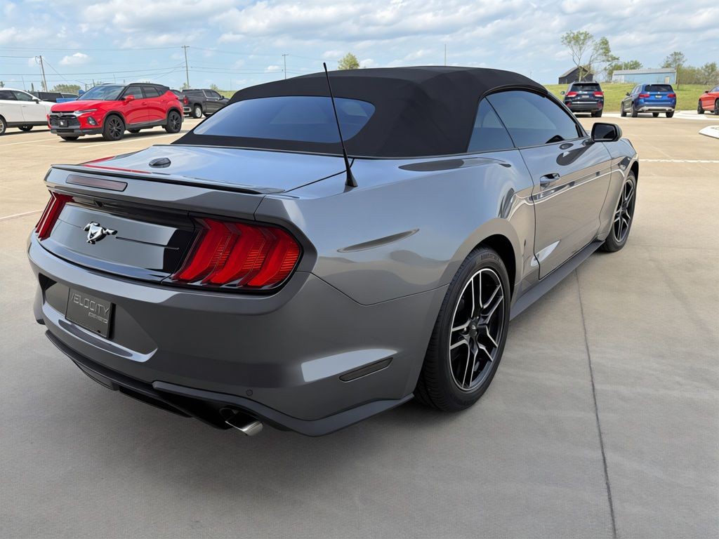 2021 Ford Mustang Image 6