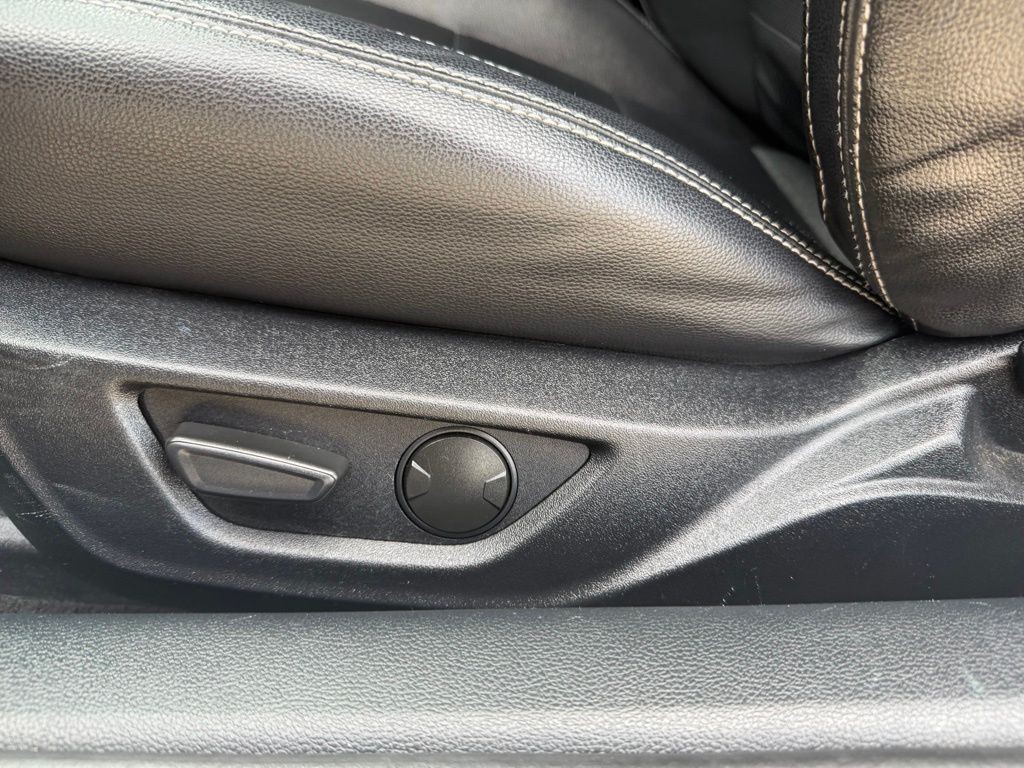 2021 Ford Mustang Image 21