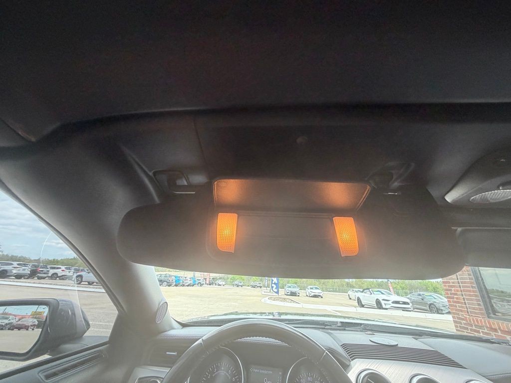 2021 Ford Mustang Image 33