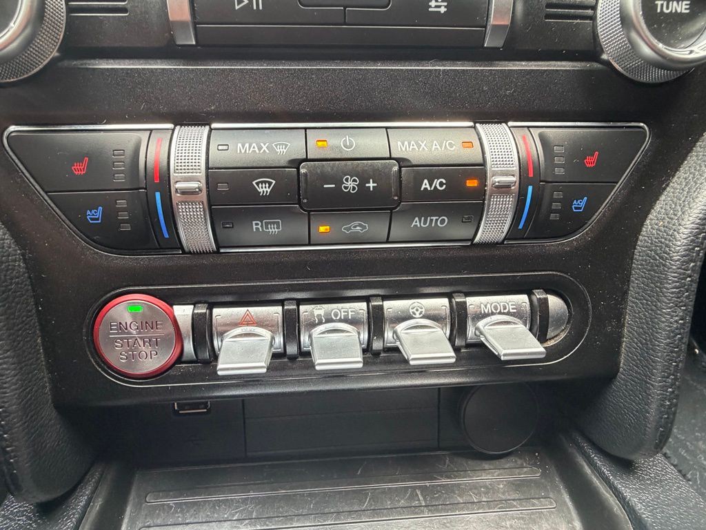 2021 Ford Mustang Image 40