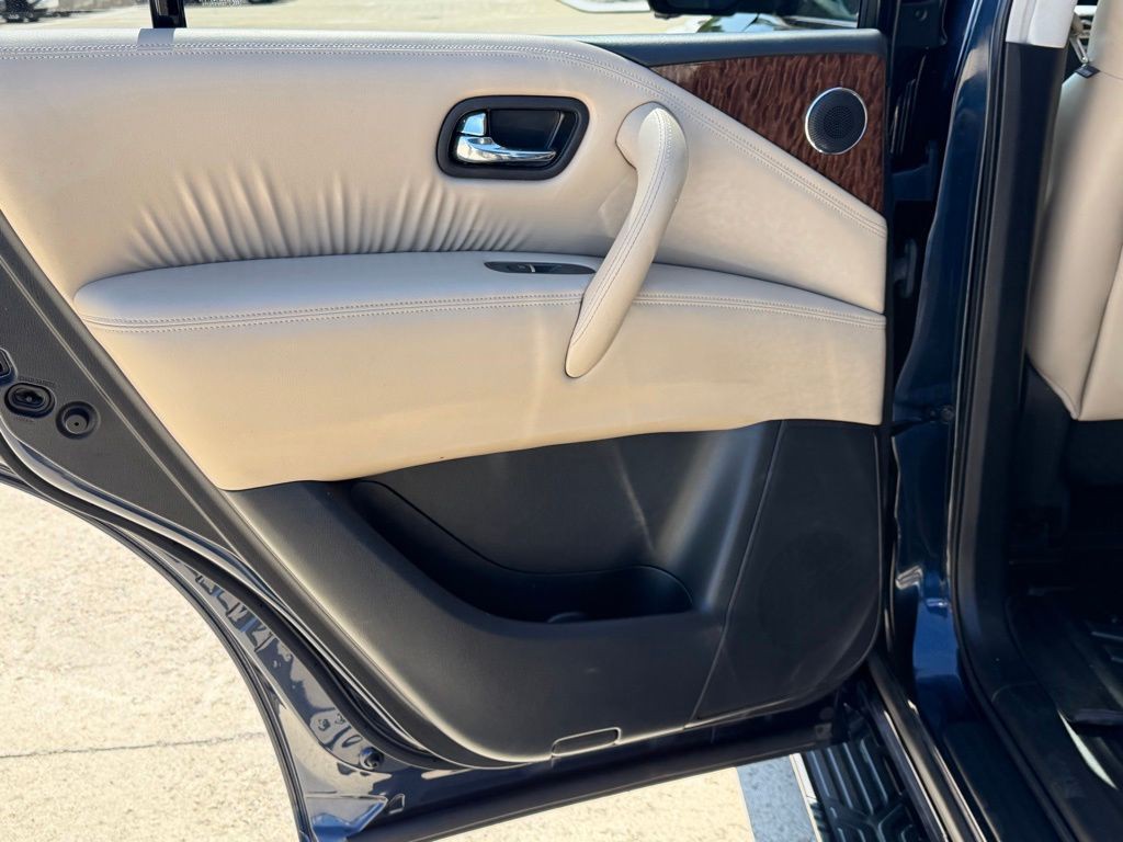 2018 Nissan Armada Image 32