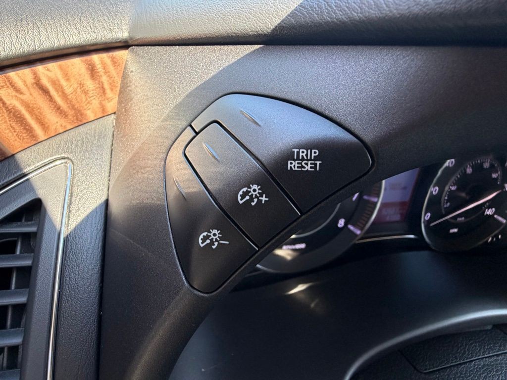 2018 Nissan Armada Image 83