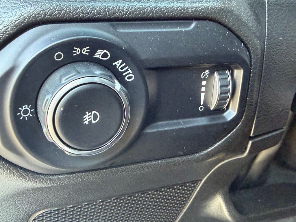 2023 Jeep Wrangler Image 13