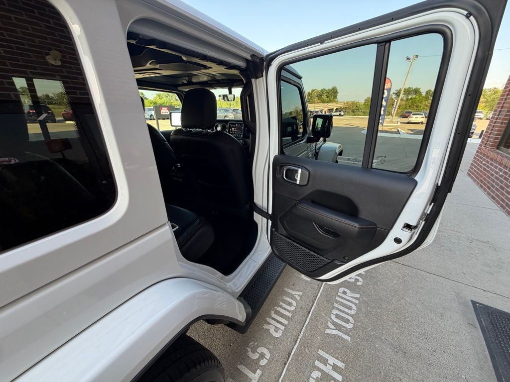 2023 Jeep Wrangler Image 66