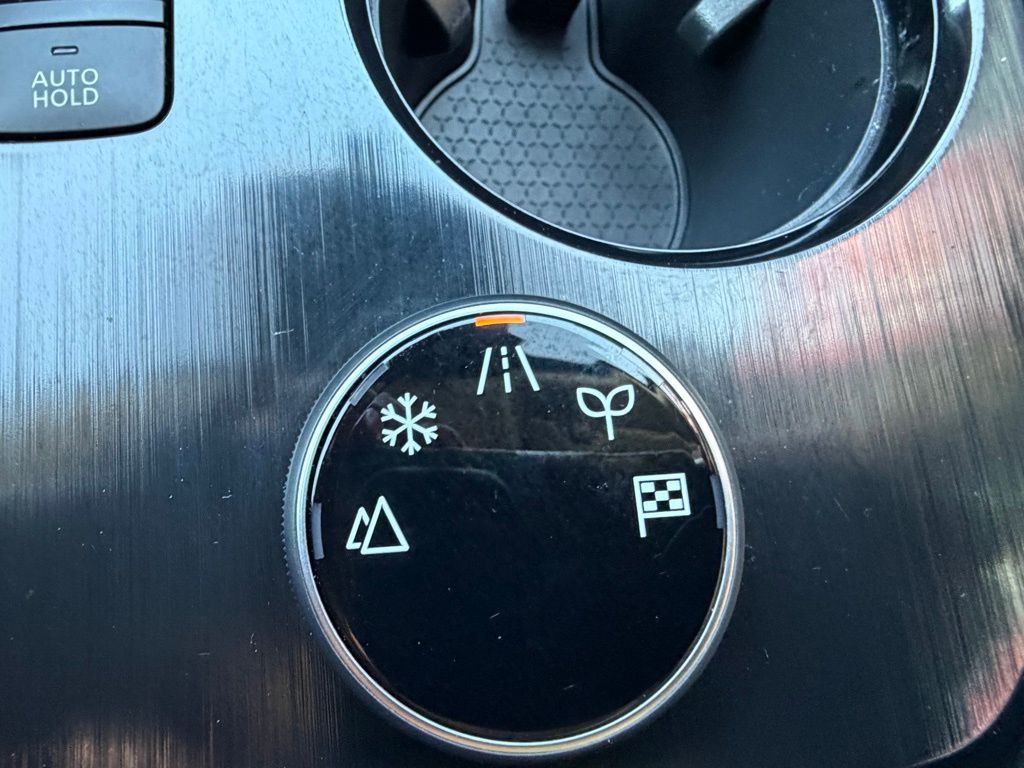 2023 Nissan Rogue Image 38