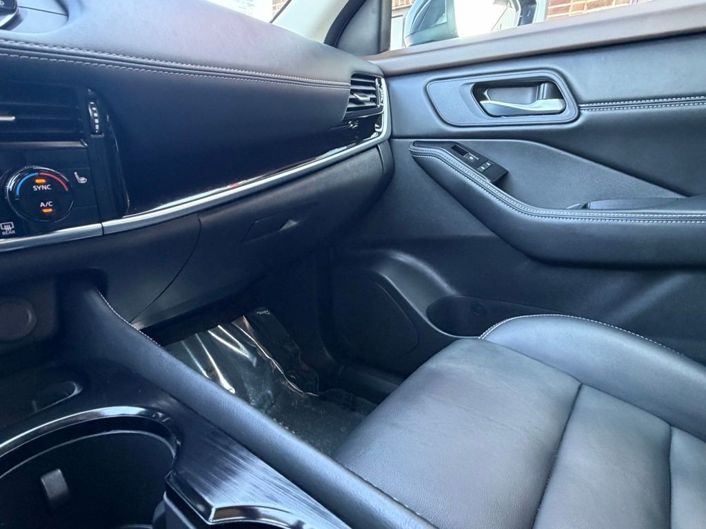 2023 Nissan Rogue Image 42