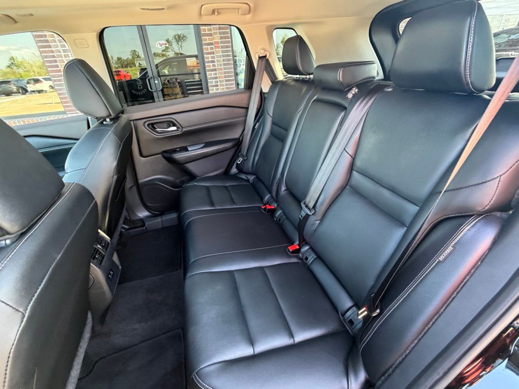 2023 Nissan Rogue Image 46