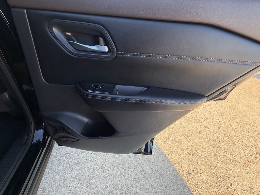 2023 Nissan Rogue Image 58