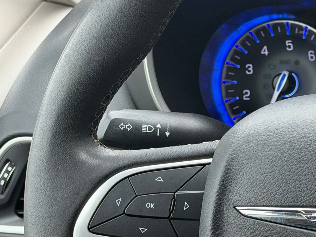 2023 Chrysler Pacifica Image 21