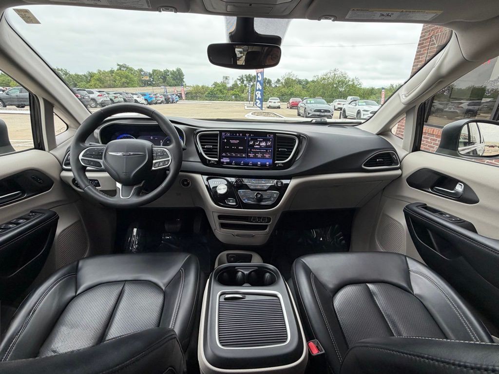 2023 Chrysler Pacifica Image 23