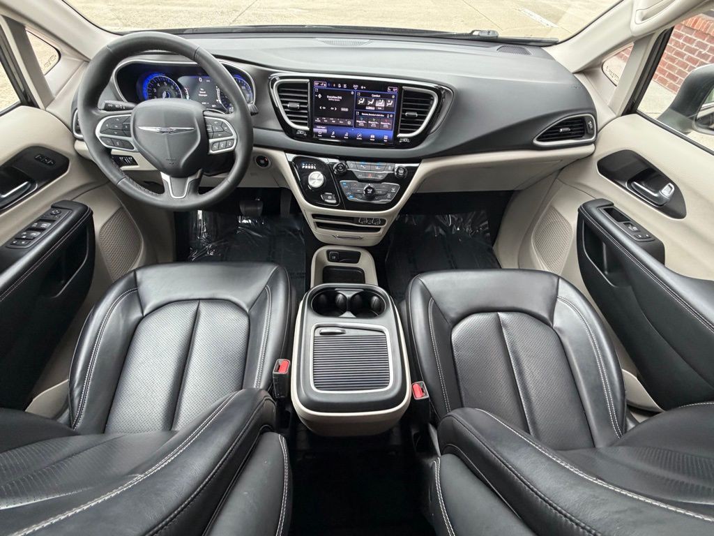 2023 Chrysler Pacifica Image 24