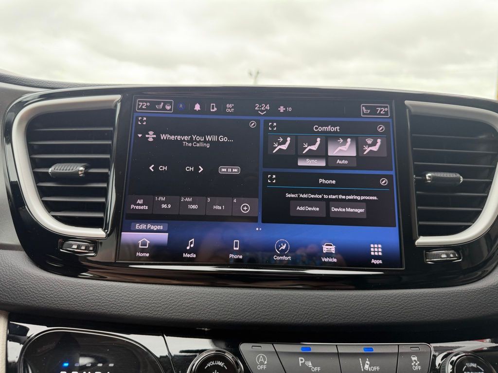 2023 Chrysler Pacifica Image 30